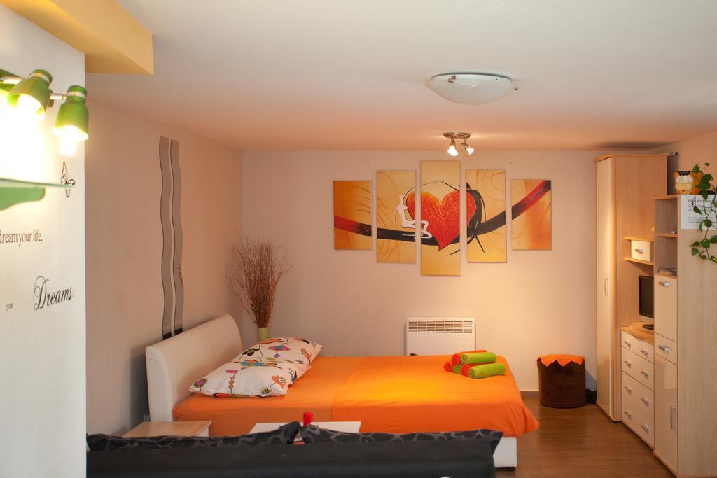 Paradise Apartment With Big Sunny Terrace In The Old Town, Few Meters From The Sea & Riva Promenade Split Room photo